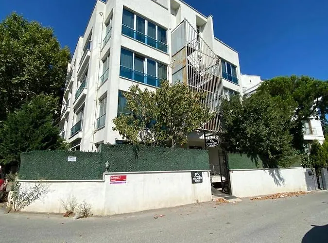 Tuzla First House 公寓式酒店 伊斯坦布尔